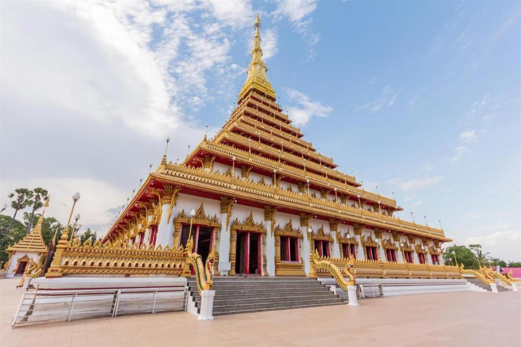 Ingtara Hotel Khon Kaen Exterior foto