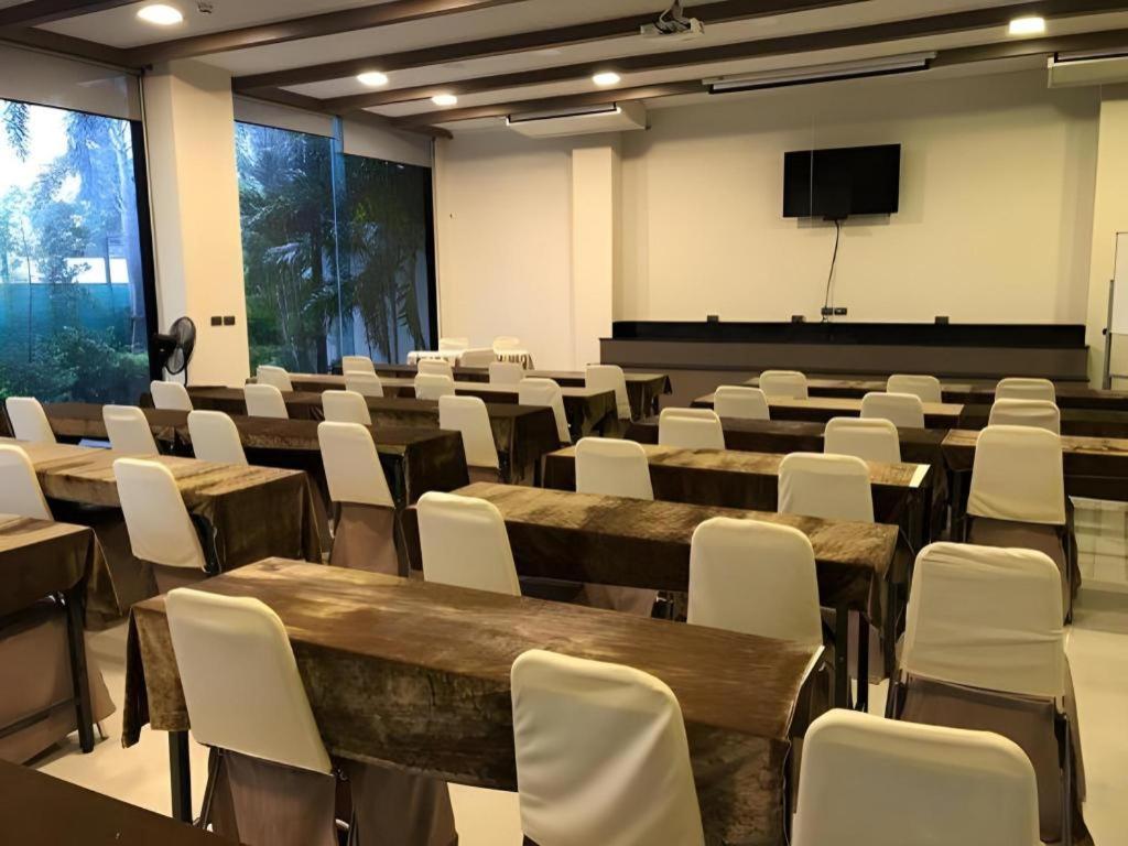 Ingtara Hotel Khon Kaen Exterior foto